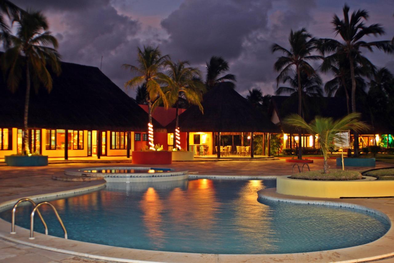 Siri Paraiso Hotel Touros Exterior photo